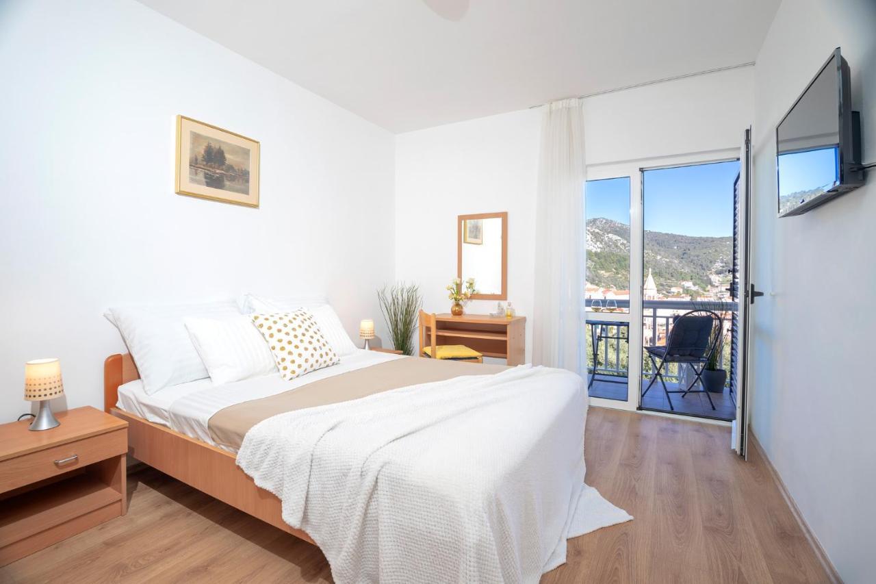 Novak Guesthouse - Zf Hvar 赫瓦尔 外观 照片