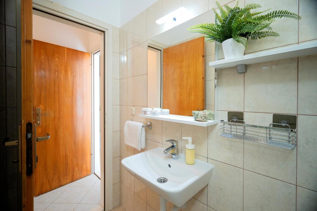 Novak Guesthouse - Zf Hvar 赫瓦尔 外观 照片