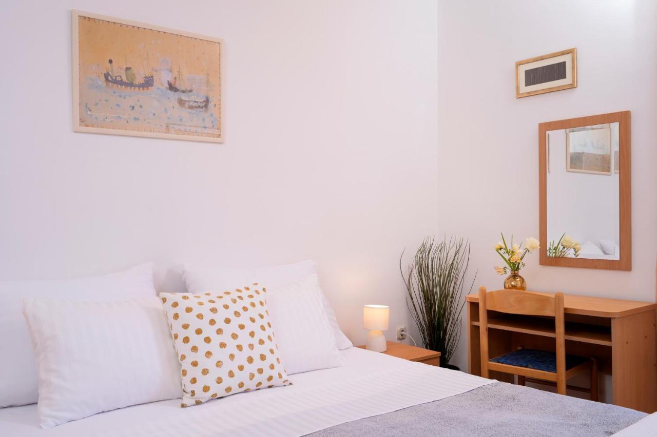 Novak Guesthouse - Zf Hvar 赫瓦尔 外观 照片