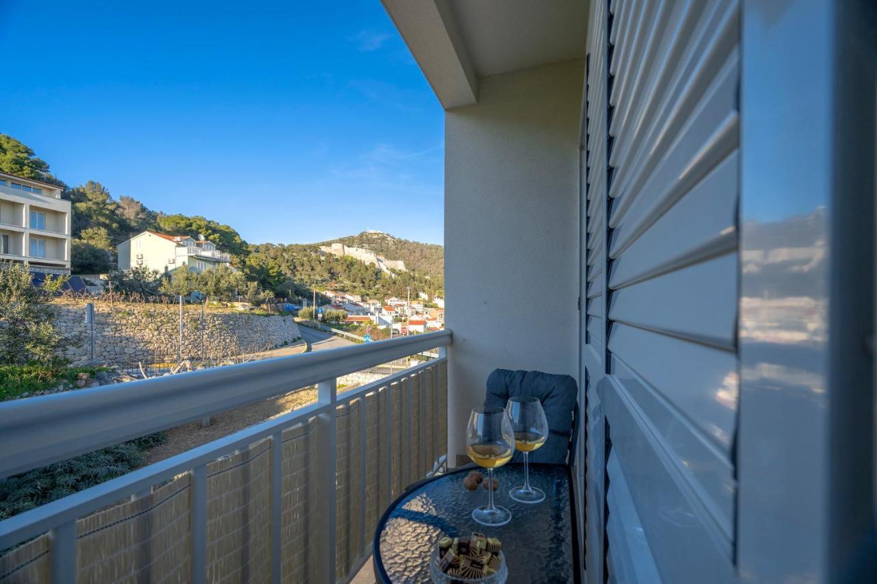 Novak Guesthouse - Zf Hvar 赫瓦尔 外观 照片